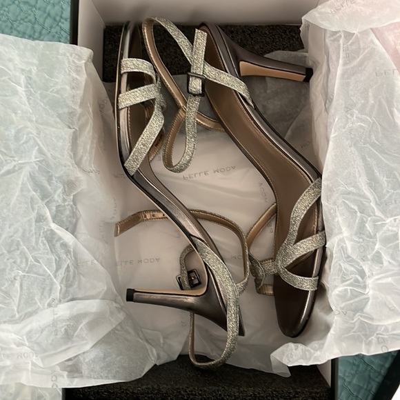 Pelle Moda silver sparky heels - Picture 4 of 6